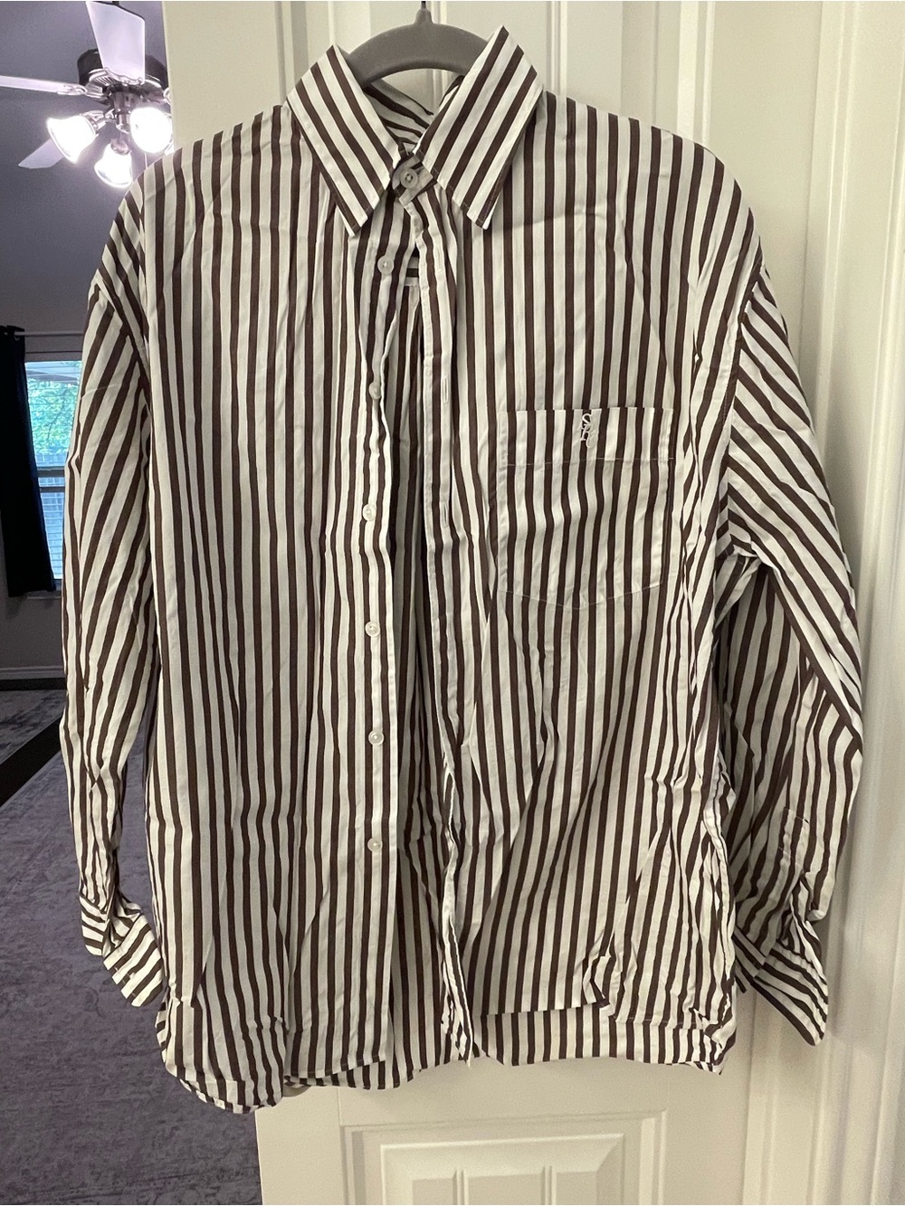 Sporty & Rich Brown and White Vertical Stripe Button-Up Shirt